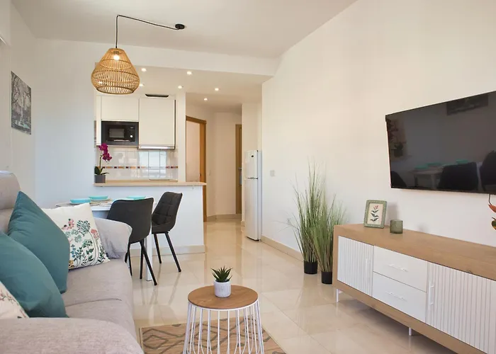 Del Mediterraneo View